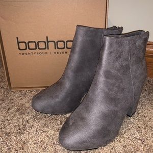 Boohoo suede grey shoes